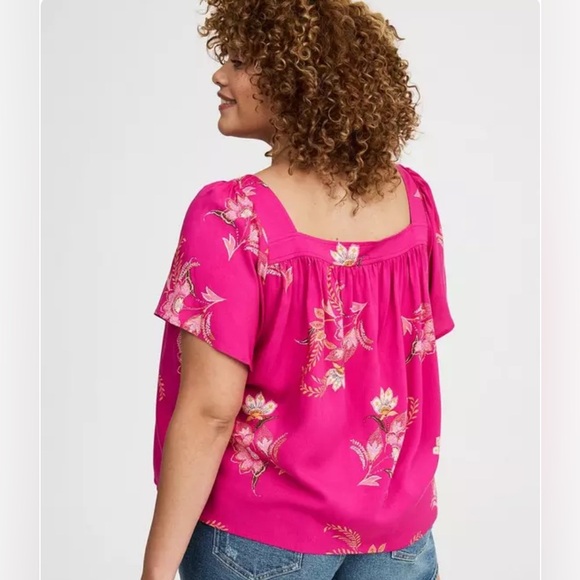 Torrid Challis Flutter Sleeve Top Size 3 (3X/22-24) Mindful Paisley Fuschia Red - Picture 2 of 9